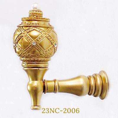 curtain holdback