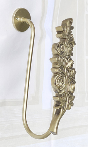 Leaf Curtain Holdback