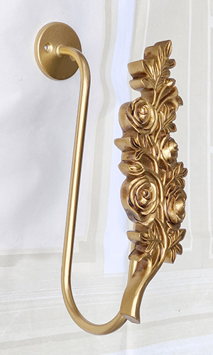 Leaf Curtain Holdback
