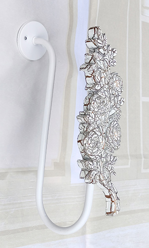 Leaf Curtain Holdback