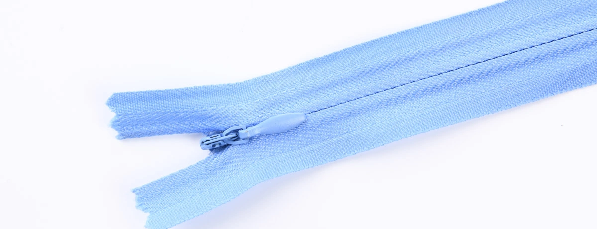 How to Fix Invisible Zipper 3