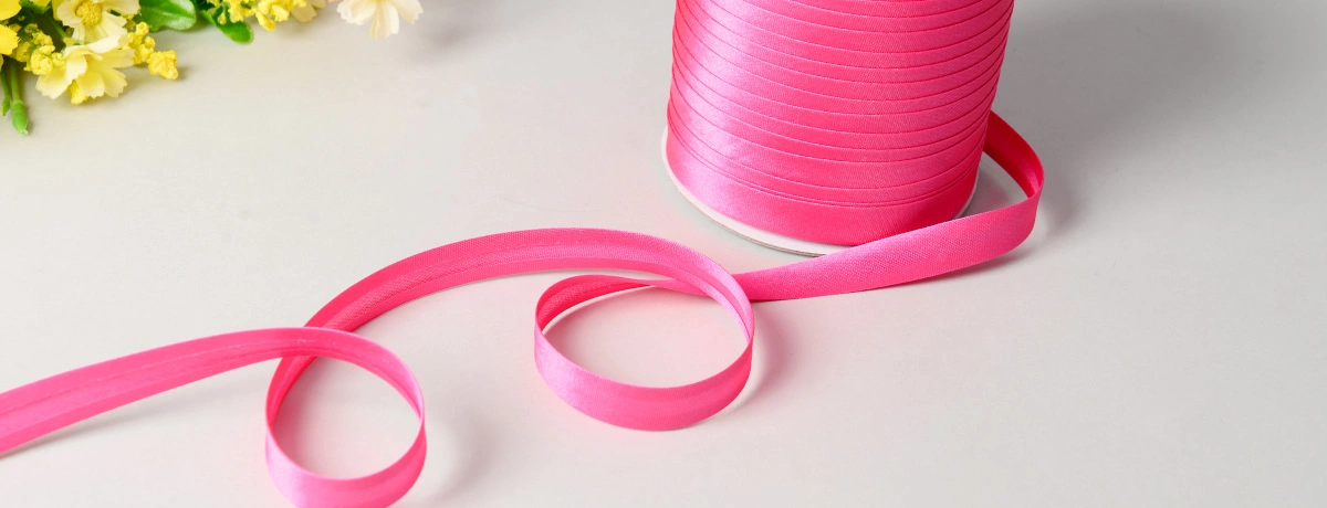 Biais En Satin De Polyester 40m - Passepoil Double Pli 1cm Rose Pour Couture Et Loisirs Créatifs