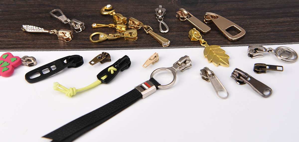 zipper toggles 1