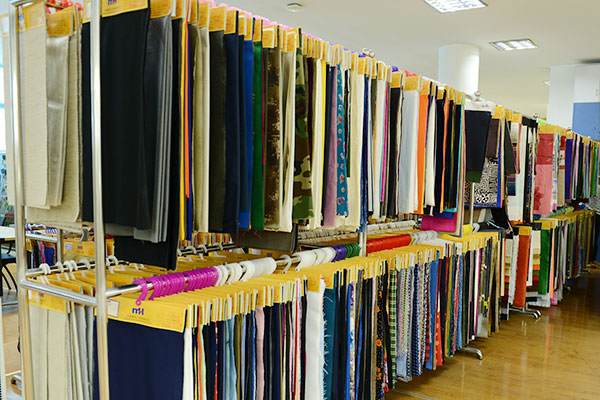 Polyester thread showroom