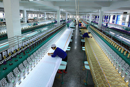lace fabric manufacturer
