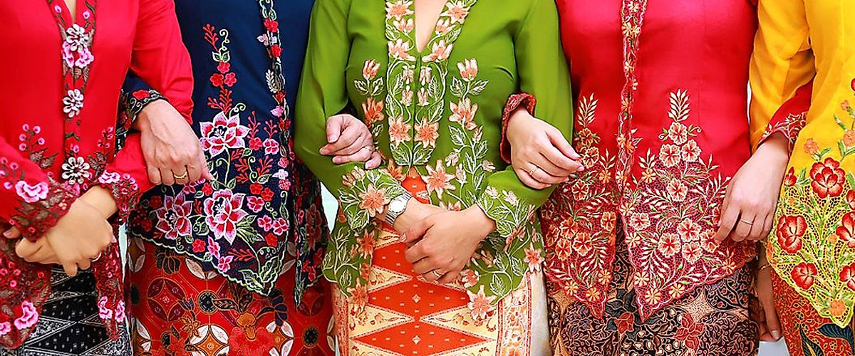 Fournisseur et exportateur d'accessoires de vêtement.