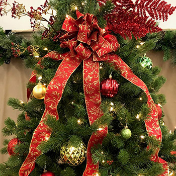 Christmas tree ribbon