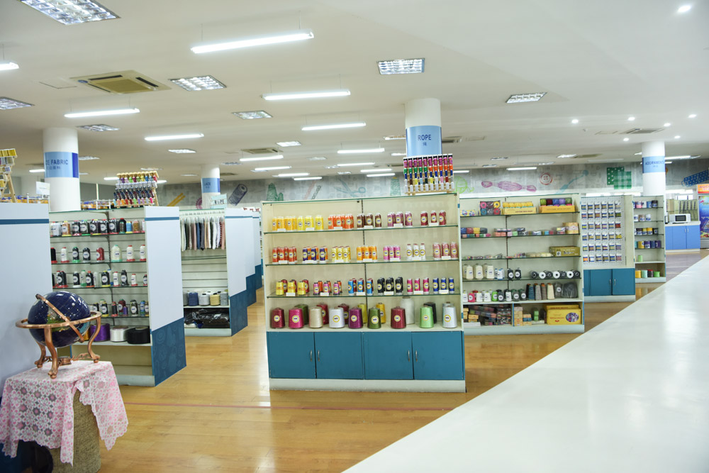 sala de exposición de hilo