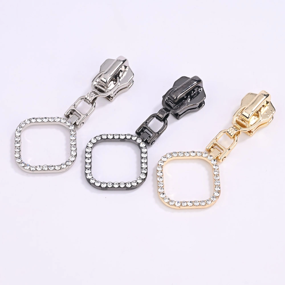 zinc alloy zipper slider with rhinestone puller design 25NB-2059