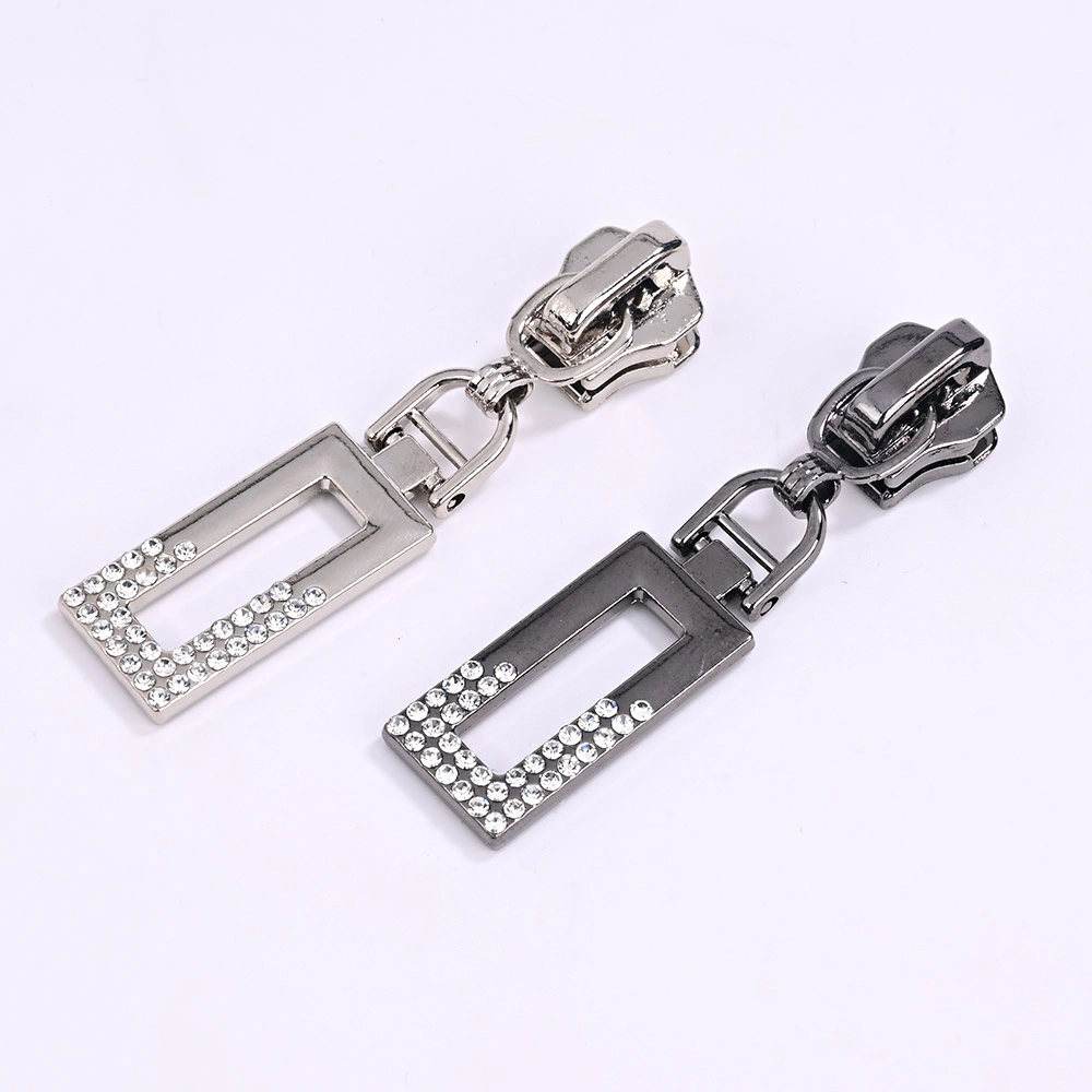 zinc alloy zipper slider with rhinestone puller design 25NB-2062