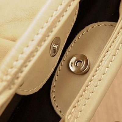 Bouton pour sac et bagages