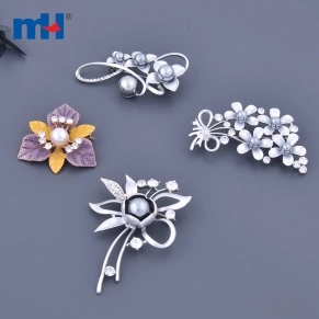 Flower Brooch Pin