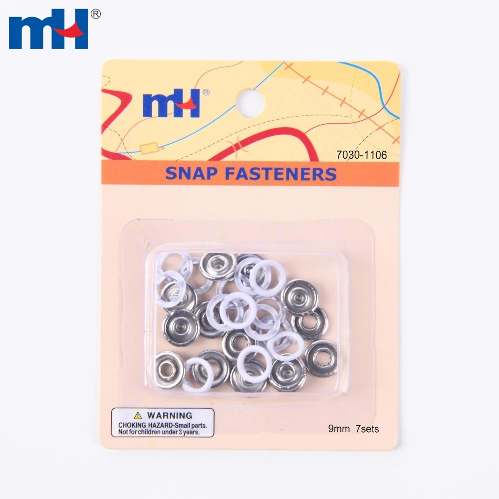 Snap Fastener Stud for Overlapping Fabric and Coats