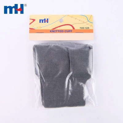 Manchette en tricot gris