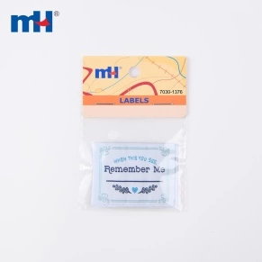 Knitted Labels