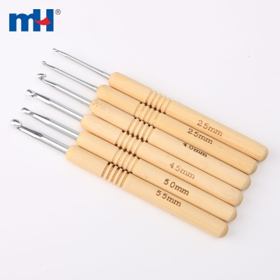 Wooden Handle Crochet Hook Set