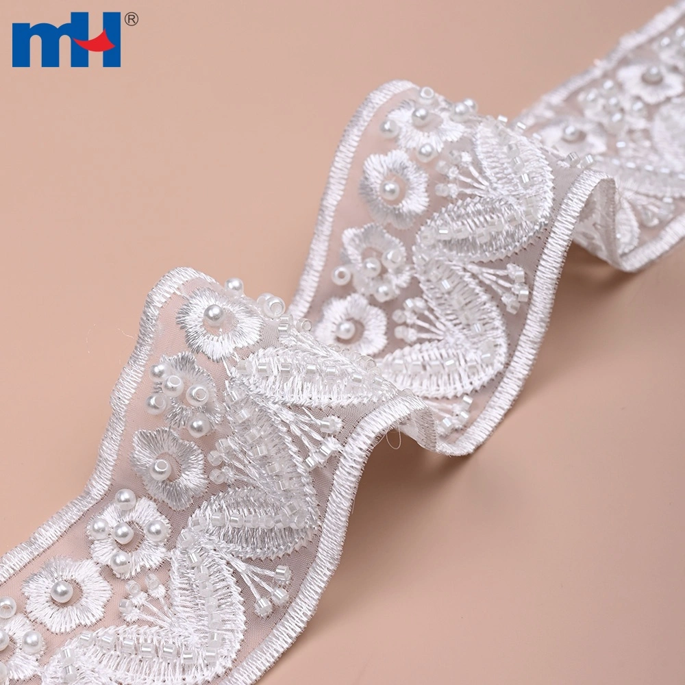 Organza-Spitzenbesatz mit Perlenverzierung