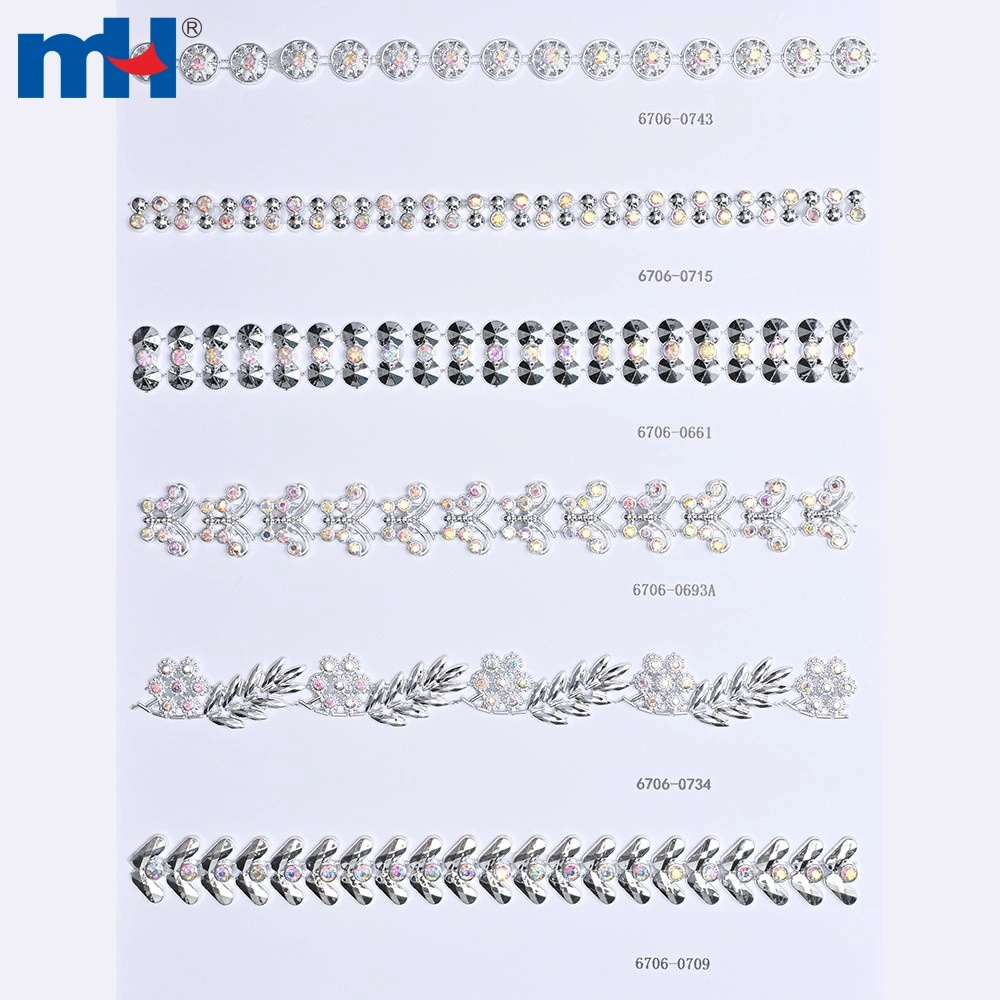 Cadena de plástico con diamantes de imitación