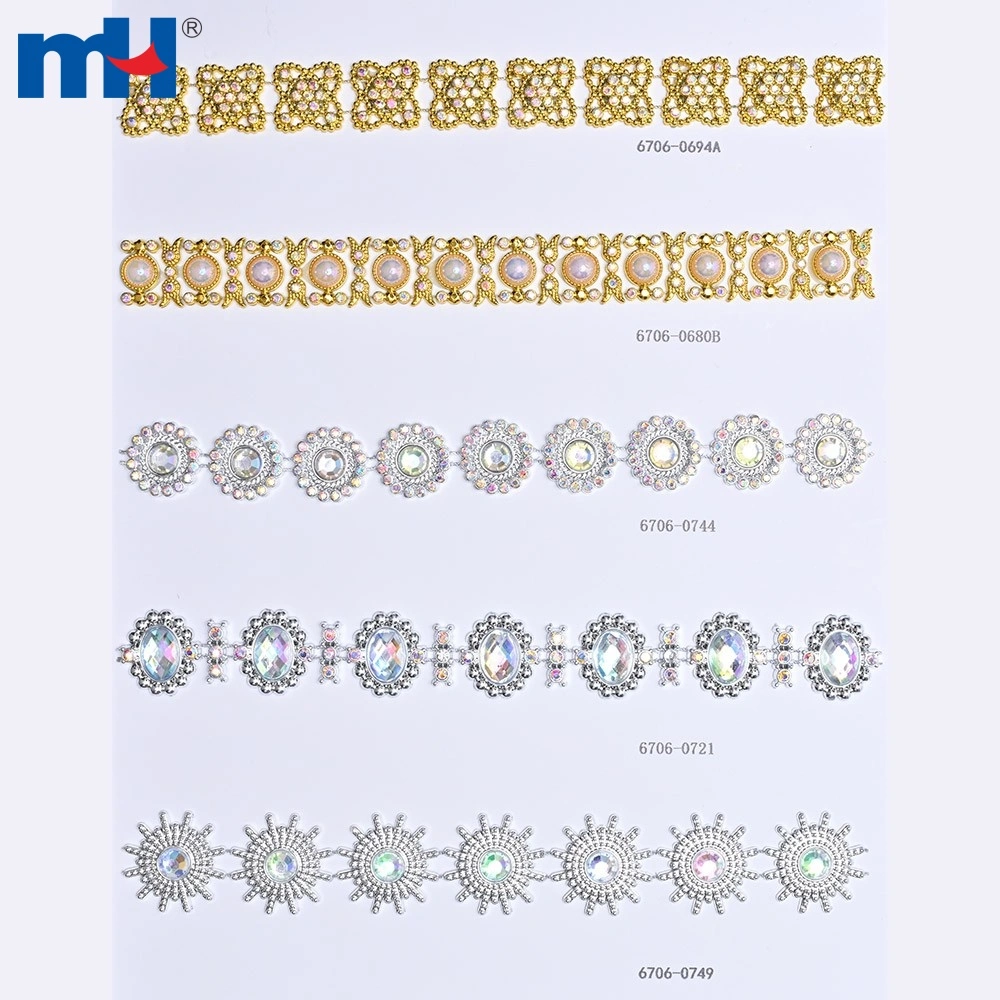 Cadena de plástico con diamantes de imitación
