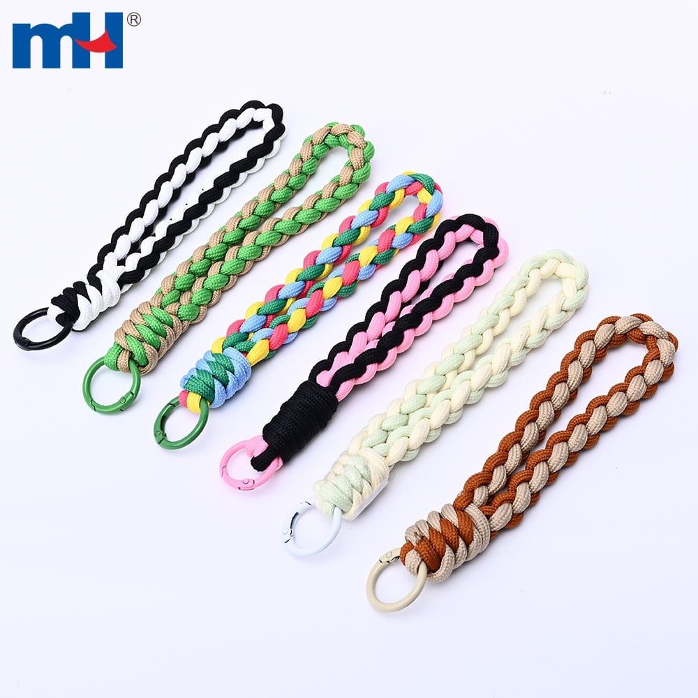 Detailansicht des geflochtenen Paracord-Armband-Schlüsselanhängers