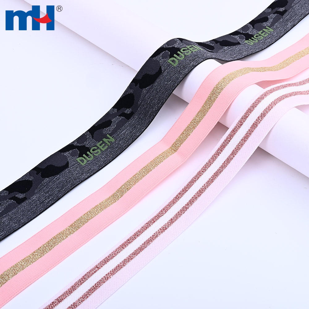 Elastisches Band mit individuellem Jacquard-Logo.