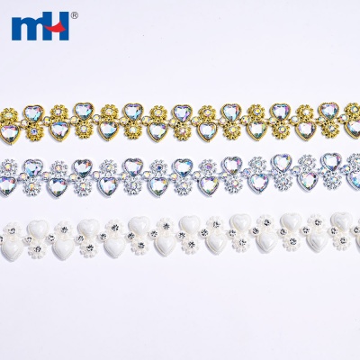 Chaîne en plastique avec strass