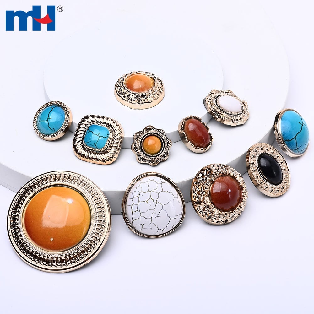 Hình ảnh chi tiết miếng vá thêu bằng nhựa.
