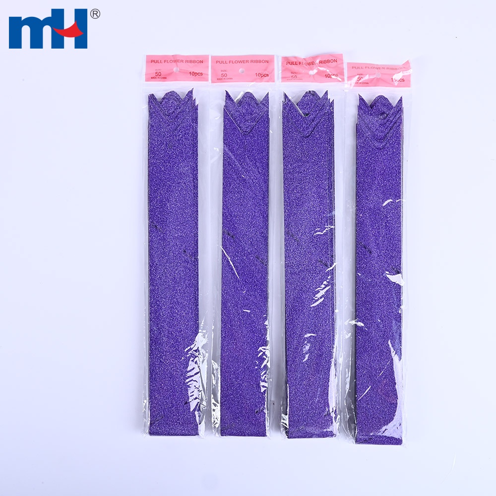 Detailansicht eines glänzenden Glitzerpapier-Kräuselbandes