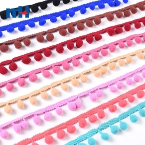 Pom Pom Trim