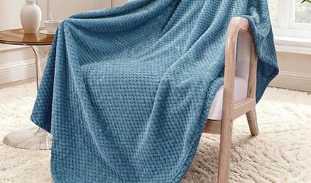 Polyester Blanket: Manufacturing, Specifications, and Bulk Sourcing Guide