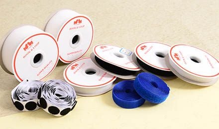 How Do B2B Buyers Choose a Reliable Hook and Loop Supplier?