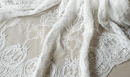 Uses for White Lace Cloth: Elegant Wedding & Bridal Fabrics