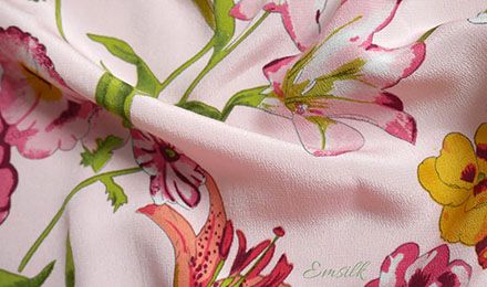 The Versatility of Printed Silk Crepe Fabric in Garment Manufacturing