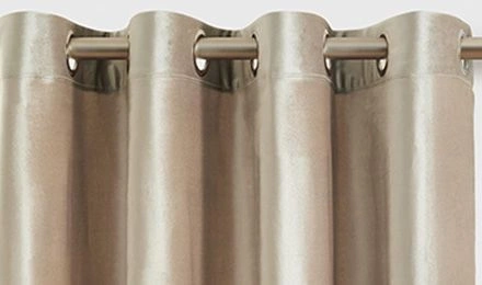 What Makes Taffeta Drapes the Perfect Choice for Home Decor?