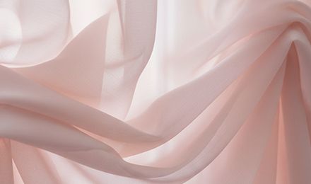 Why Do Apparel Manufacturers Choose Chiffon Clothing Material for Lightweight Garments?
